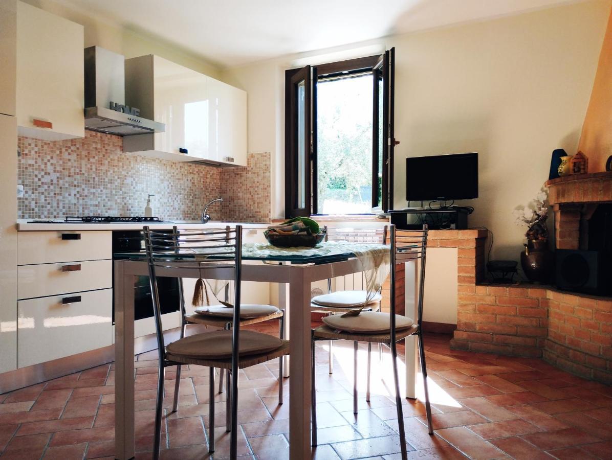 La Casa Tra Gli Ulivi Bed and Breakfast Κορτόνα Εξωτερικό φωτογραφία
